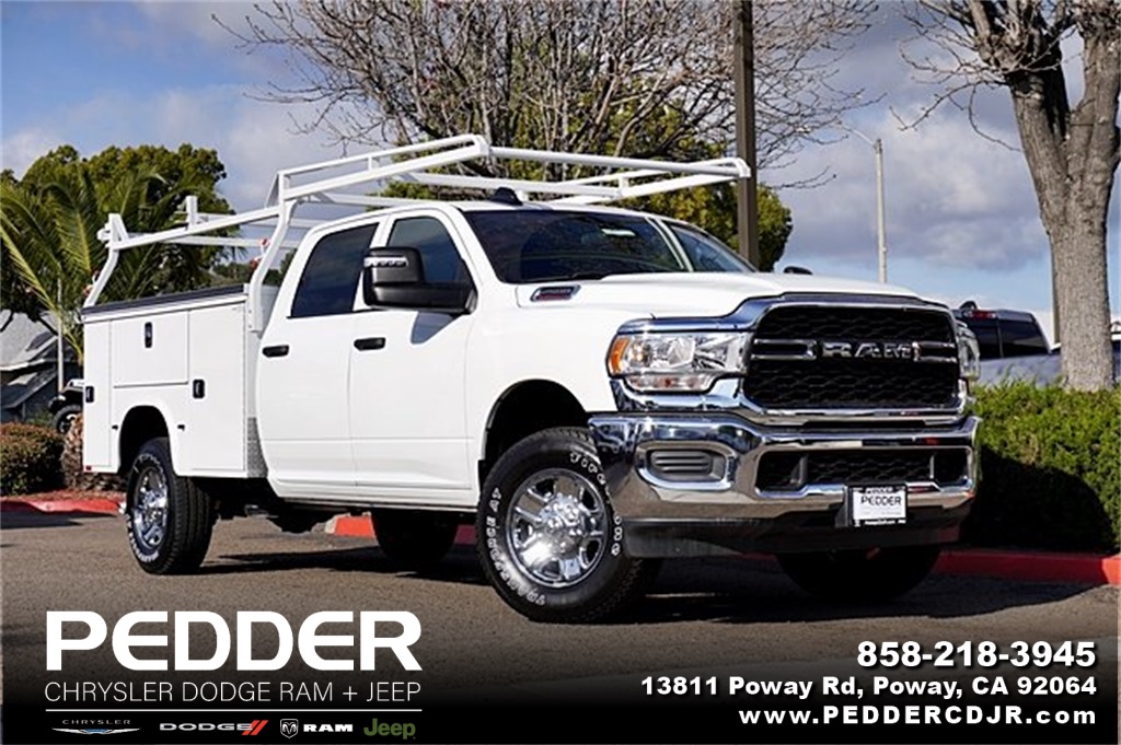Vehicle image 4 of 48