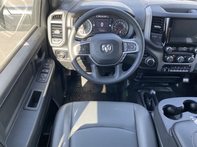 Vehicle image 34 of 35