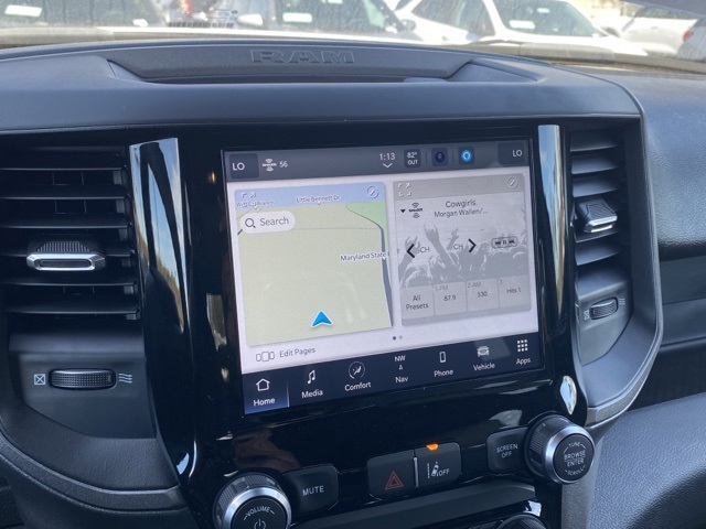 Vehicle image 21 of 35