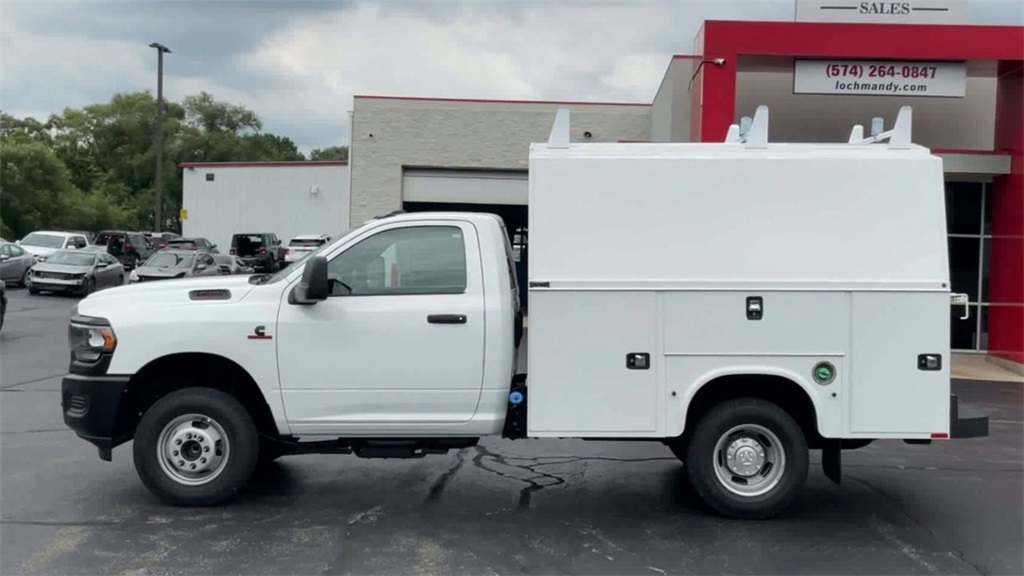 Vehicle image 9 of 23