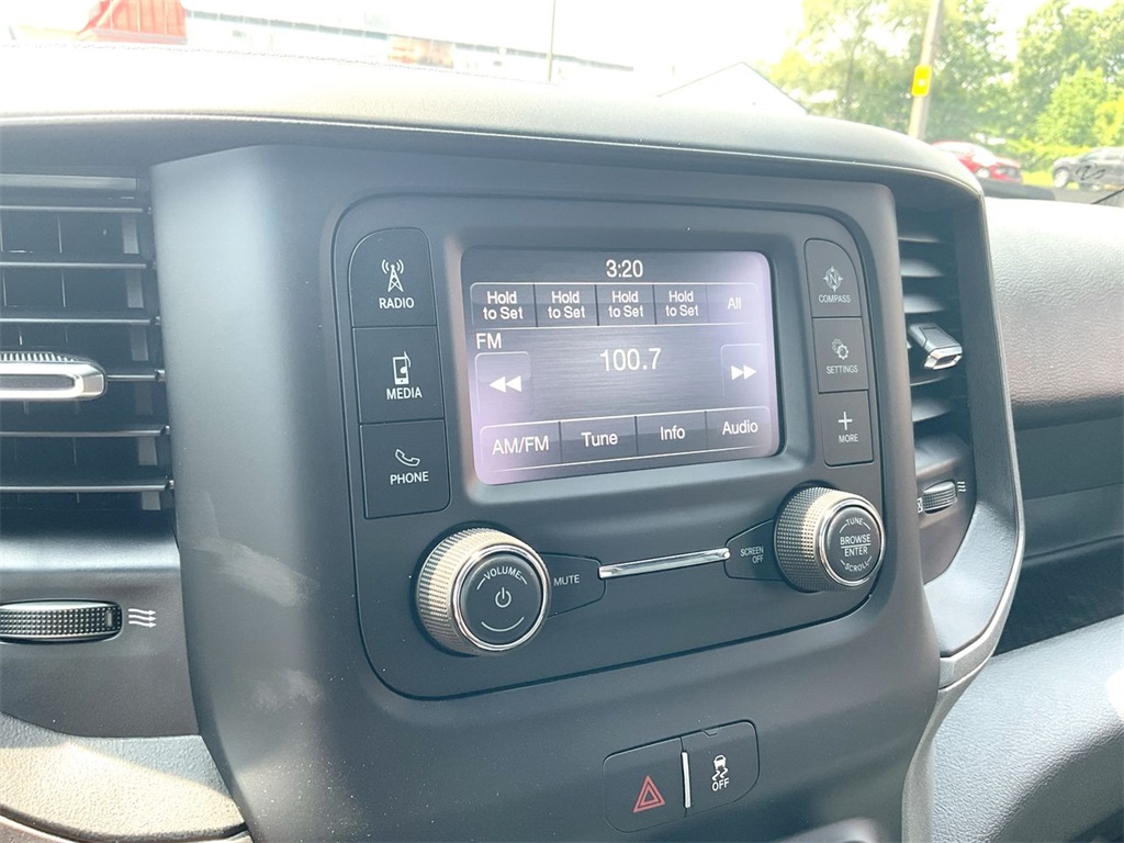 Vehicle image 15 of 23