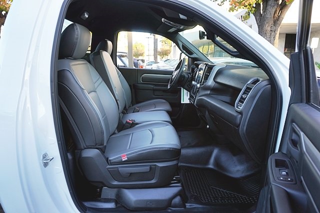 Vehicle image 15 of 41