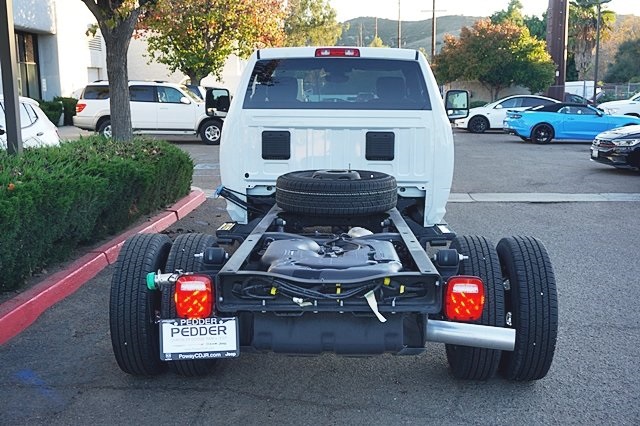 Vehicle image 10 of 41