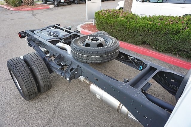 Vehicle image 11 of 41