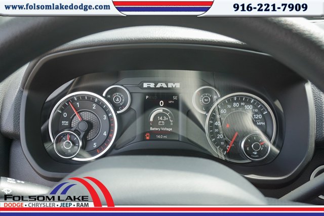 Vehicle image 14 of 23