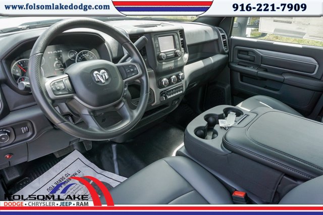 Vehicle image 11 of 23