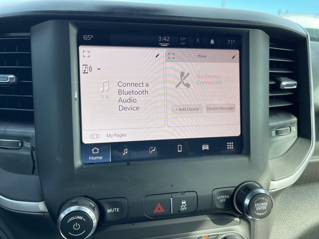 Vehicle image 12 of 24