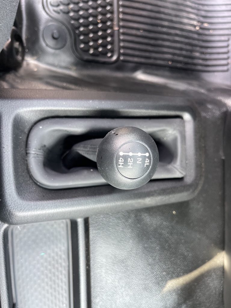 Vehicle image 18 of 24
