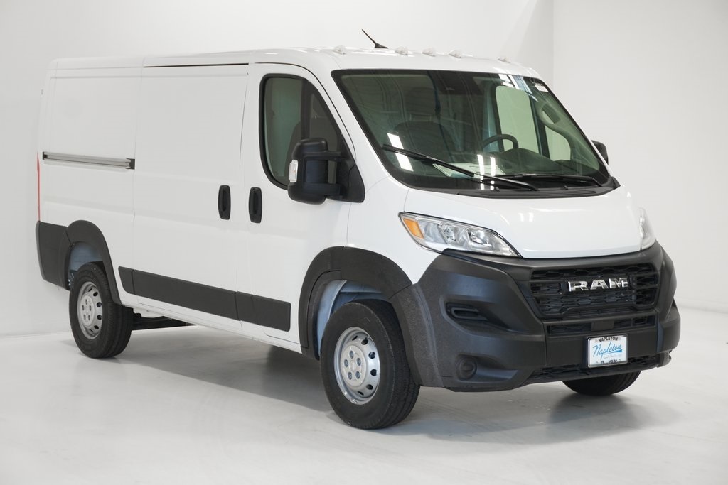Vehicle image 5 of 24