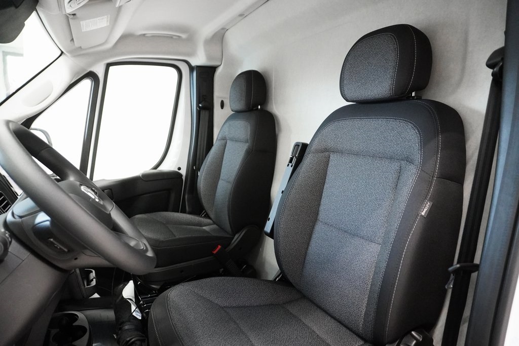 Vehicle image 12 of 24