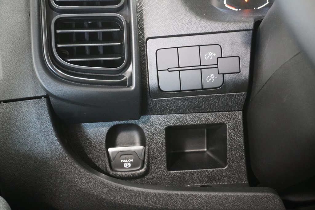 Vehicle image 19 of 24