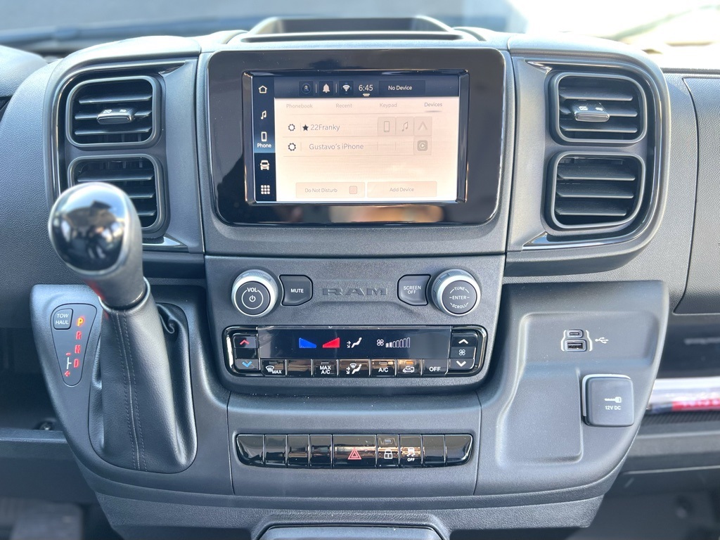 Vehicle image 15 of 24