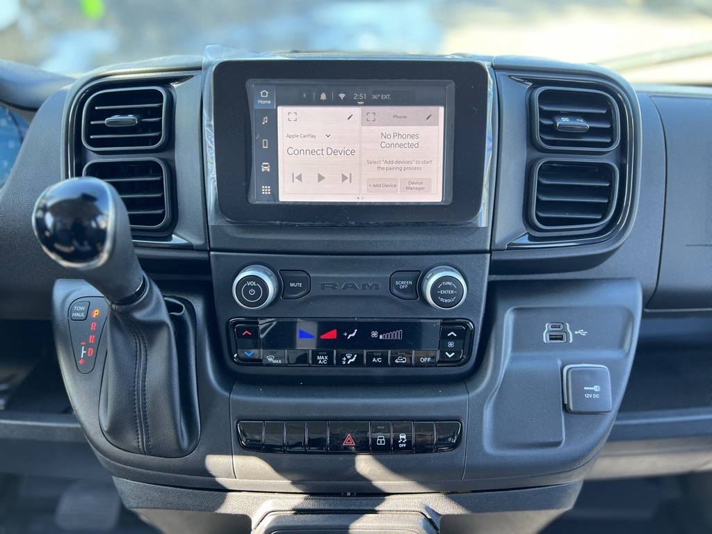 Vehicle image 25 of 26