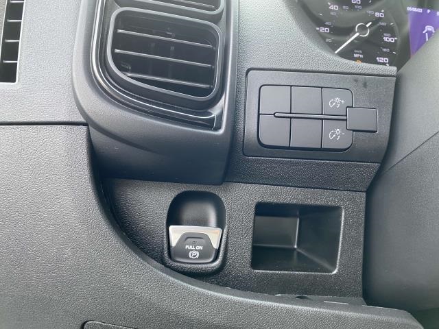 Vehicle image 19 of 30