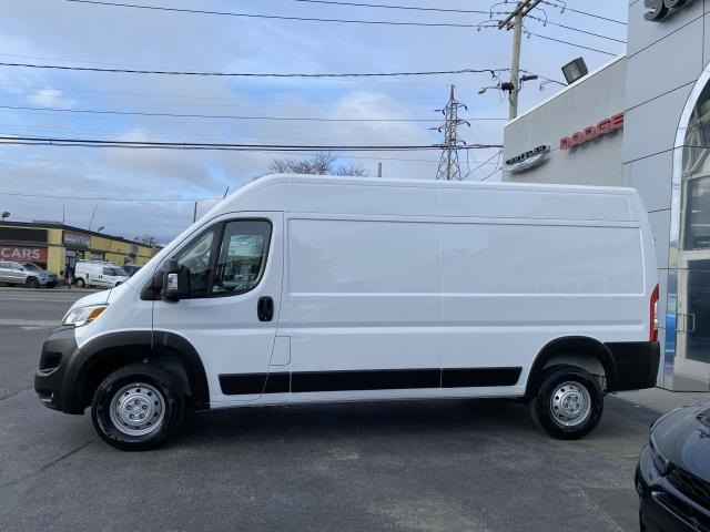 Vehicle image 4 of 30