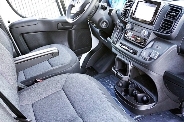 Vehicle image 13 of 45