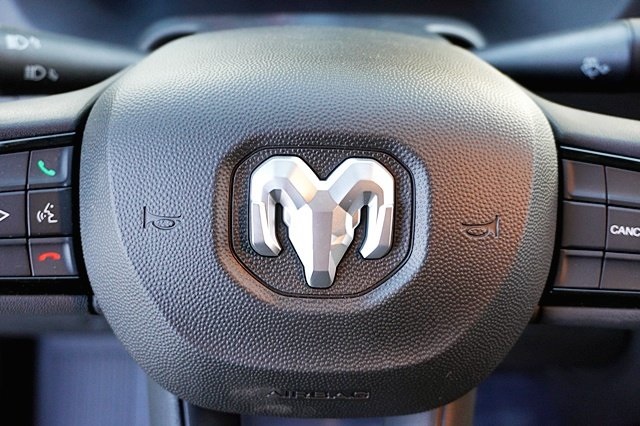 Vehicle image 43 of 45
