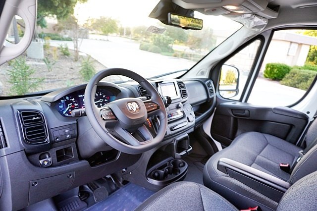 Vehicle image 26 of 45