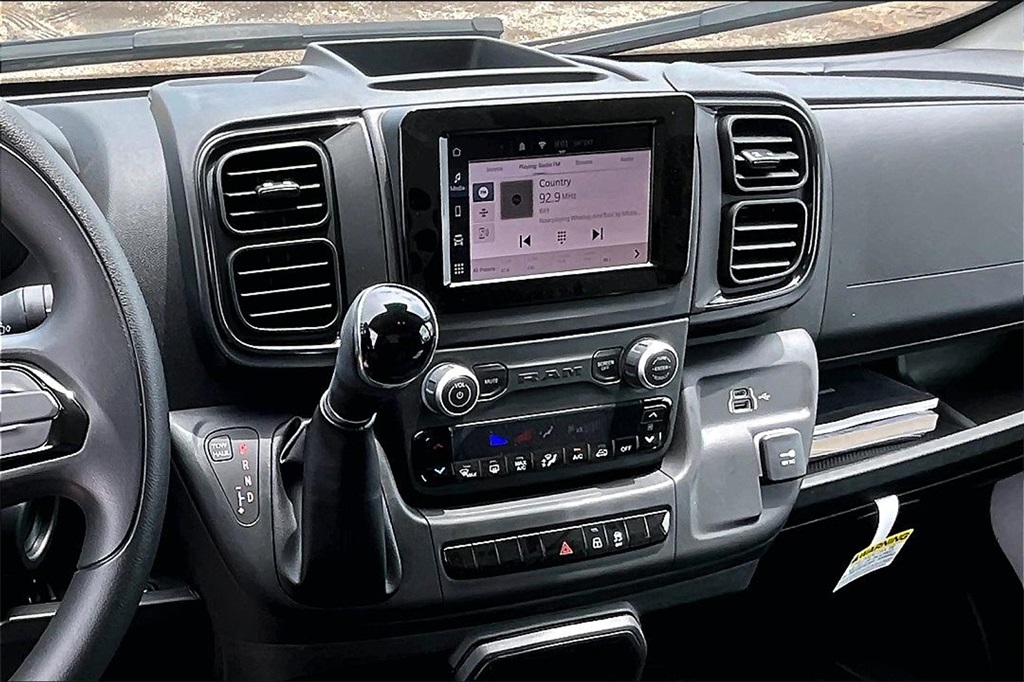 Vehicle image 11 of 22