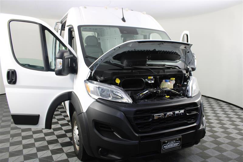 Vehicle image 8 of 56