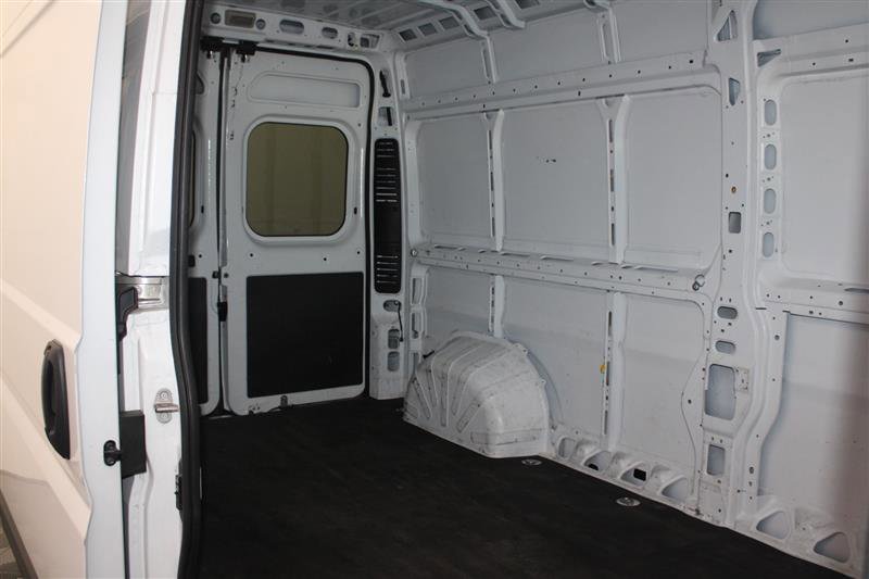 Vehicle image 22 of 56