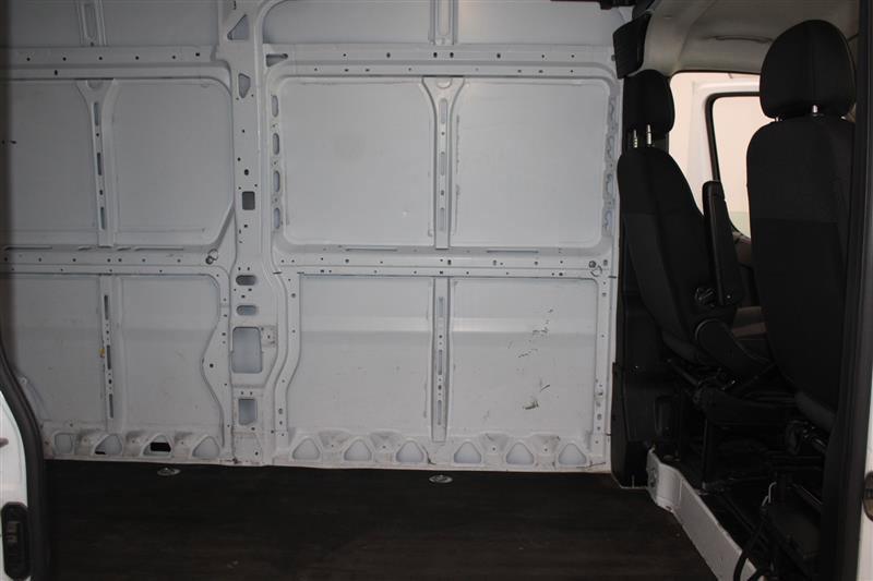 Vehicle image 21 of 56