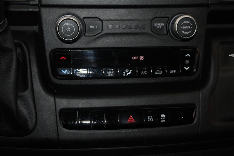 Vehicle image 41 of 56