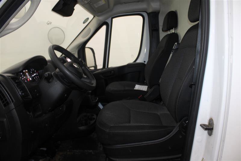 Vehicle image 13 of 20