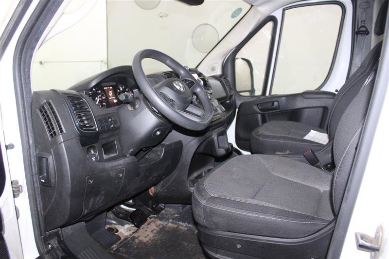 Vehicle image 12 of 20