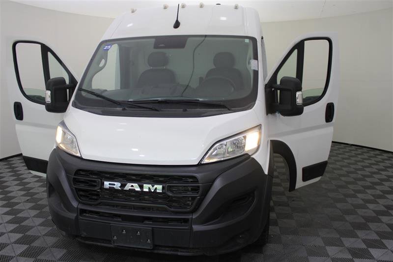 Vehicle image 2 of 20
