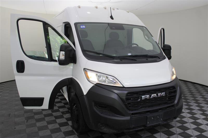 Vehicle image 6 of 20