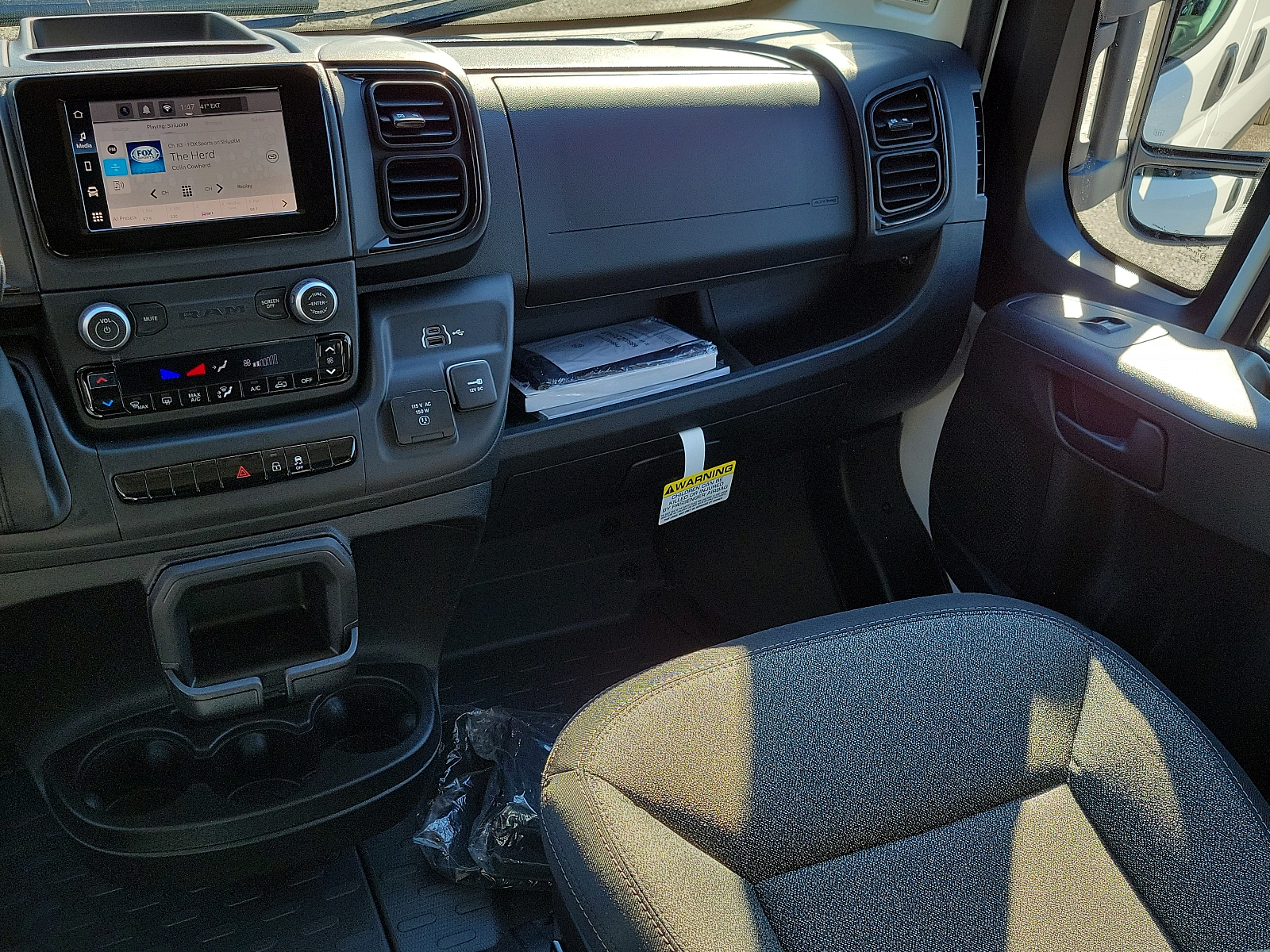 Vehicle image 11 of 20
