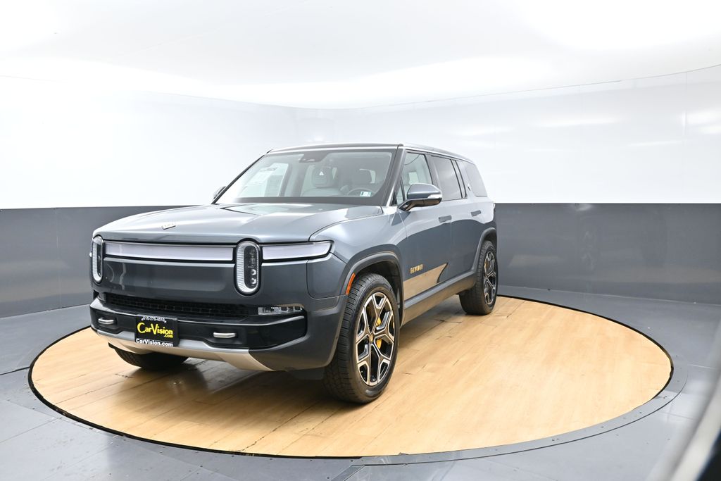 2023 Rivian R1S Adventure Image 1 of 41