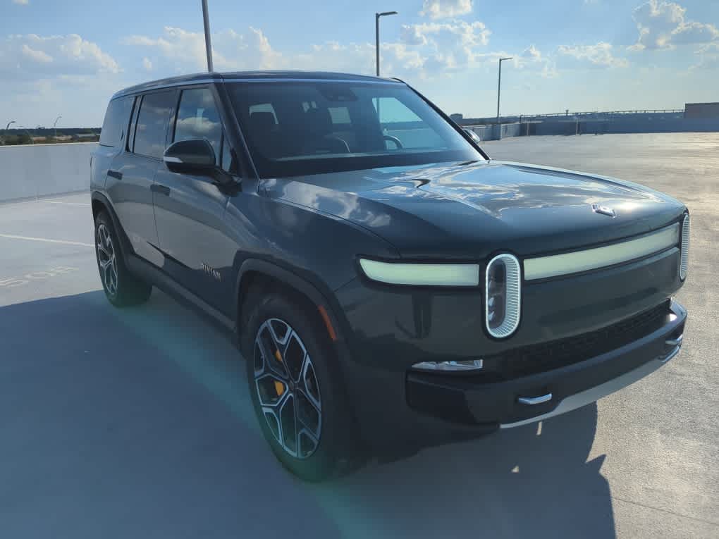 2023 Rivian R1S Adventure Image 3 of 20