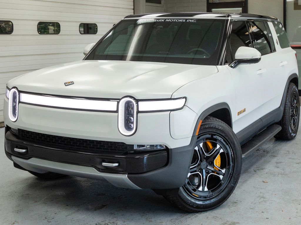 2023 Rivian R1S Adventure Image 1 of 39