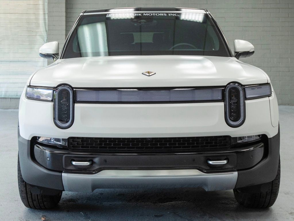2023 Rivian R1S Adventure Image 3 of 39