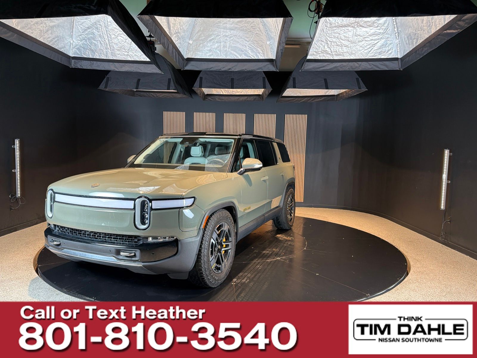 2023 Rivian R1S Launch Edition Image 1 of 11
