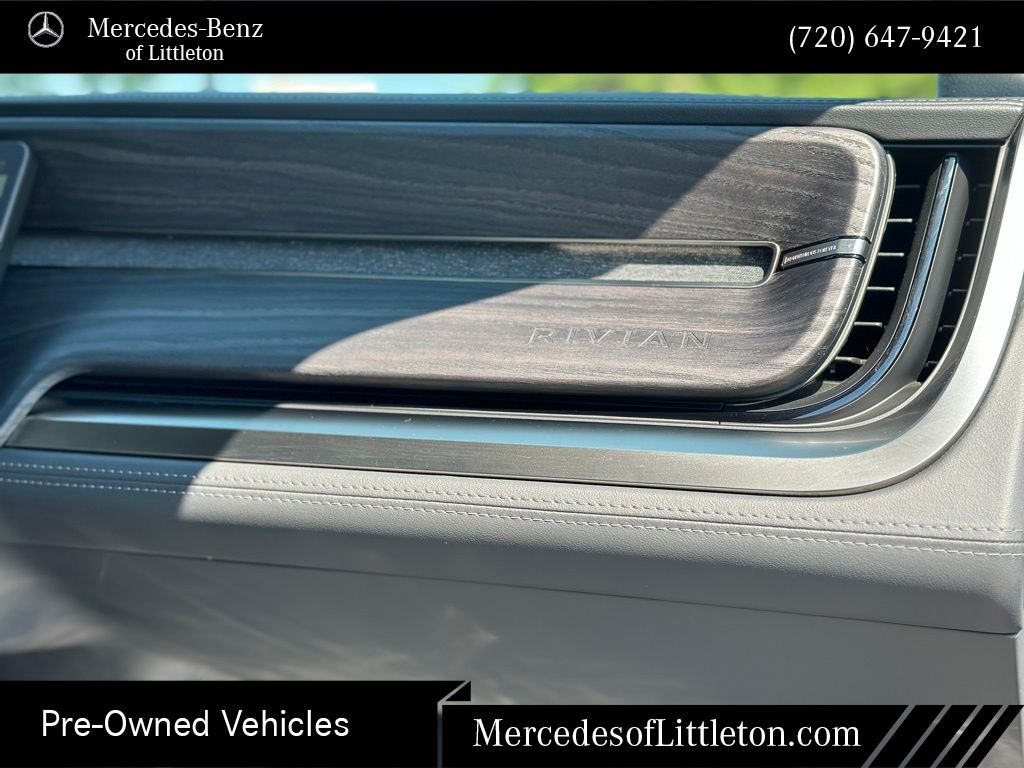 2023 Rivian R1T Adventure Image 13 of 31