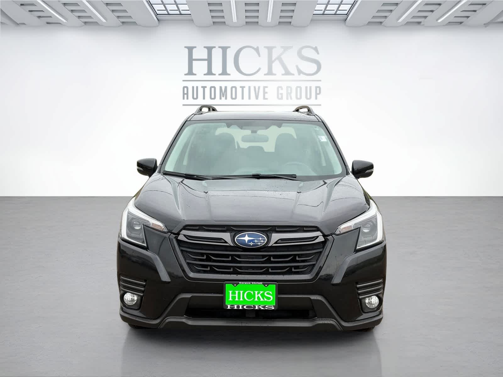 2023 Subaru Forester Limited Image 2 of 23