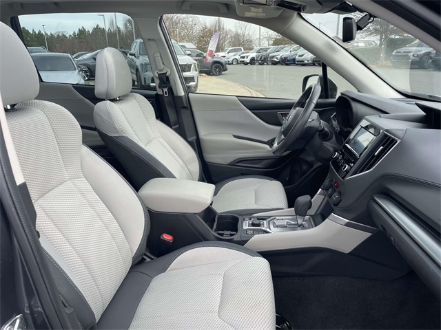 2023 Subaru Forester Premium Image 13 of 39