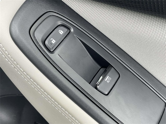 2023 Subaru Forester Premium Image 34 of 39