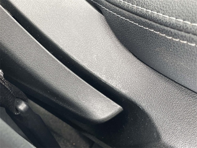 2023 Subaru Forester Premium Image 33 of 39