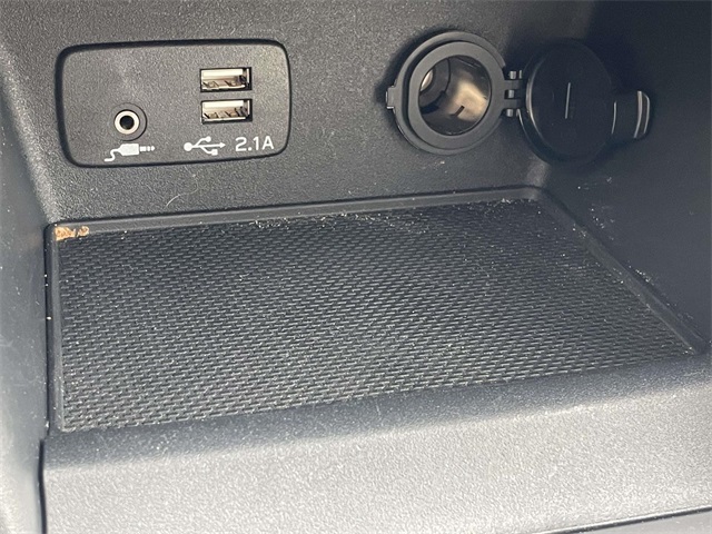 2023 Subaru Forester Premium Image 10 of 39