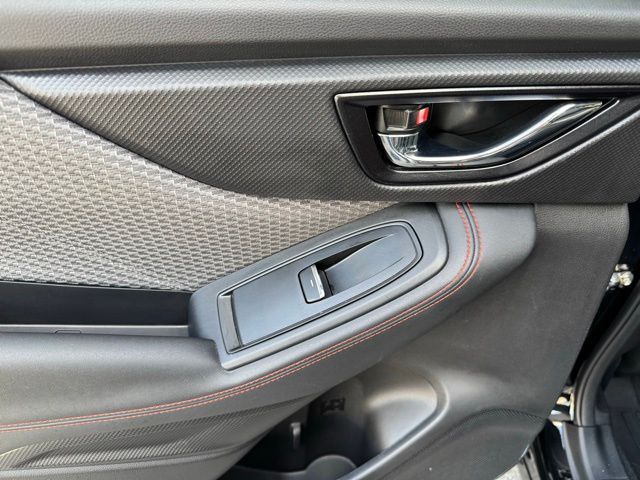Vehicle image 37 of 49