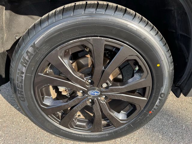 Vehicle image 14 of 49
