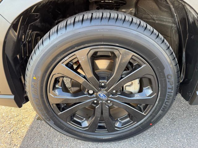 Vehicle image 16 of 49