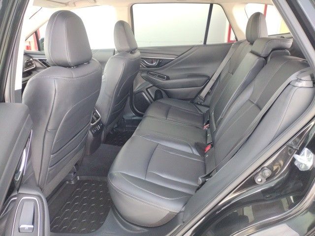 Vehicle image 27 of 42