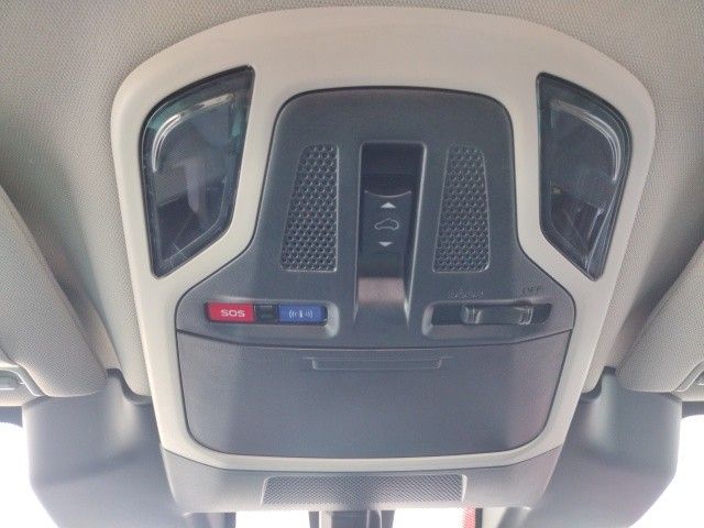 Vehicle image 39 of 42
