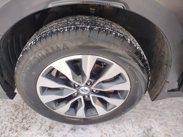 Vehicle image 29 of 42
