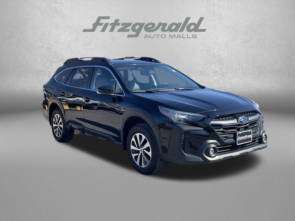 2023 Subaru Outback Premium Image 3 of 33